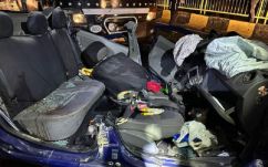 Autóbusz és személygépkocsik ütköztek: két  áldozat meghalt, négy megsérült