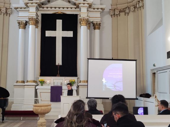 „Mintha közöttünk feszítették volna meg”