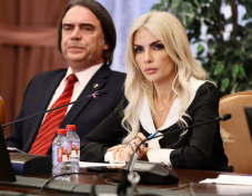 Eltörölték a hivatali visszaélés meghatározására vonatkozó értékhatárt