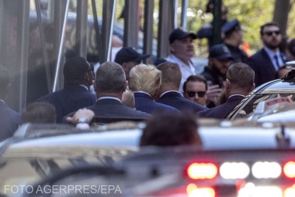 Donald Trumpot vád alá helyezték, de ártatlannak vallotta magát
