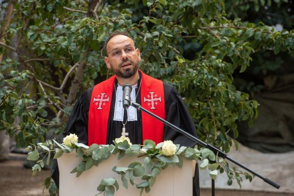 Fehér Attila: a szeretetet nem lehet elhallgattatni, nem lehet keresztre feszíteni sem