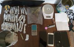 Az iskolások és egyetemisták körében drogot terjesztő bűnbanda tagjainál tartott házkutatásokat a DIICOT