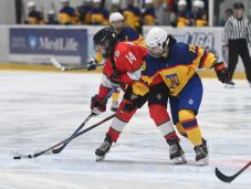 Összeverekedtek a hölgyek a Románia–Bulgária hokimeccs végén