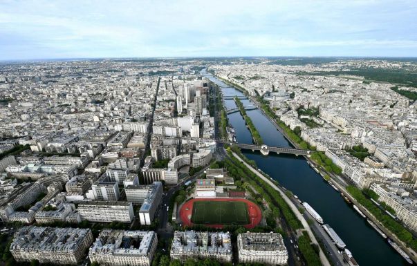Párizs 2024: 1,4 milliárd euróért tisztítják a Szajnát