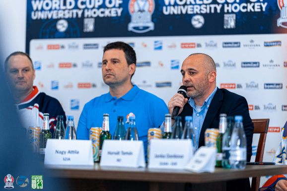 Kezdődik Csíkkarcfalván az Egyetemi Jégkorong Világkupa