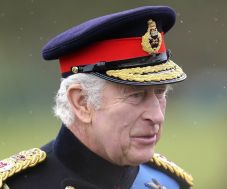 Világsztárok lépnek fel a brit uralkodó koronázási koncertjén