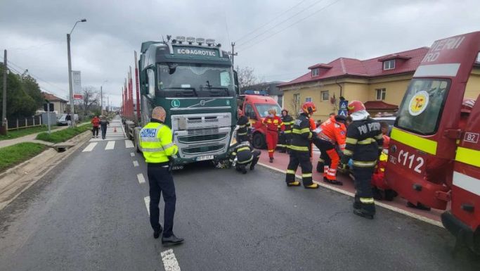 Gyalogátkelőn ütöttek el két gyereket, egyikük meghalt