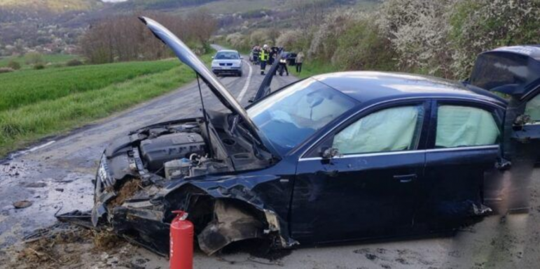 Súlyosan megsérült két kiskorú egy Maros megyei balesetben