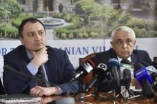 Románia uniós megoldásra vár, nem hoz egyoldalú intézkedést az ukrán gabona ügyében