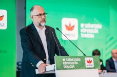 Kelemen Hunor az SZKT-n: kihívásokkal teli időszak elé nézünk
