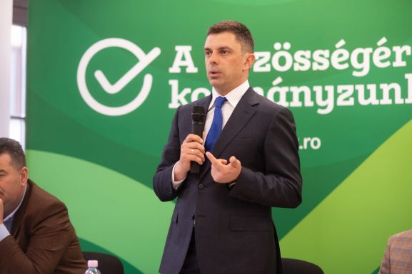 Novák Károly Eduárd: van pénz a sportra, de nem jó helyre megy
