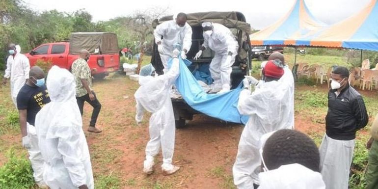 A tagjait halálra éheztető szekta több áldozatát megtalálták egy tömegsírban