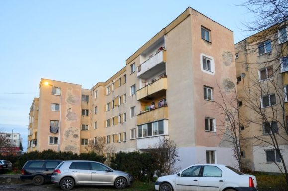 Jelentkezniük kell a sepsiszentgyörgyi lakótársulásoknak, ha szigetelni szeretnék a tömbházakat