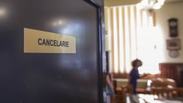 Az iskolák vezetőtanácsa egyszerű többséggel dönthetne a pedagógusok elbocsátásáról