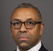 Brit külügyminiszter: nem szolgálná London érdekeit Kína elszigetelése