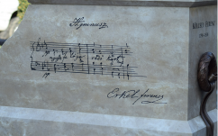 Szoborsorsok: amit a románoknak megengednek, azért a magyarokat szigorúan büntetik