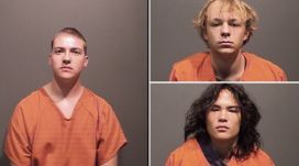 Köveket dobáltak a közlekedő autókra, egy fiatal nő halálát okozták