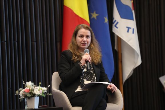 A romániai gyermekek 42 százaléka funkcionális analfabéta – Ligia Deca rendszerszintű beavatkozást szorgalmaz