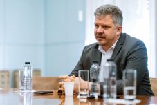 Sürgősségi megoldást alkalmaznak Marosvásárhelyen a szemétszállítás ügyében