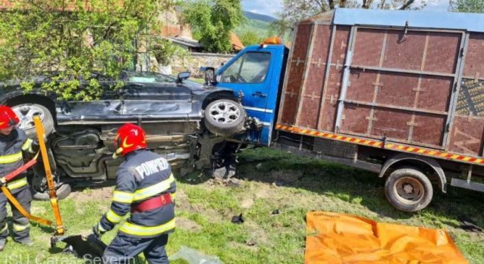 Súlyos baleset történt Krassó-Szörény megyében