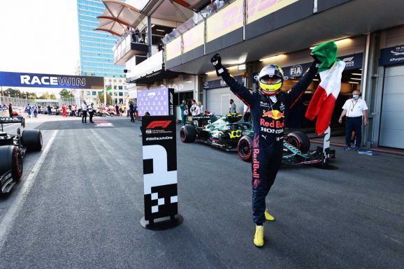 Forma-1: Sergio Párez nyert Bakuban és csökkentette hátrányát