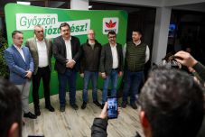 Magyar Lóránd: Köszönjük, hogy hallgattak a hívó szóra!