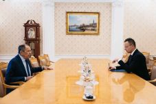 Békemisszió: Moszkvában tárgyal Szijjártó Péter