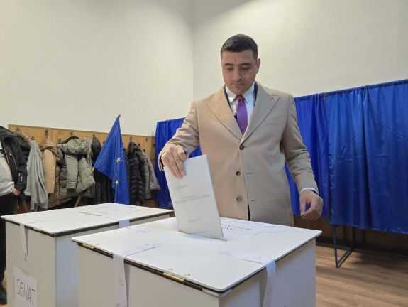 Miért tart Lasconi győzelmétől Simion?