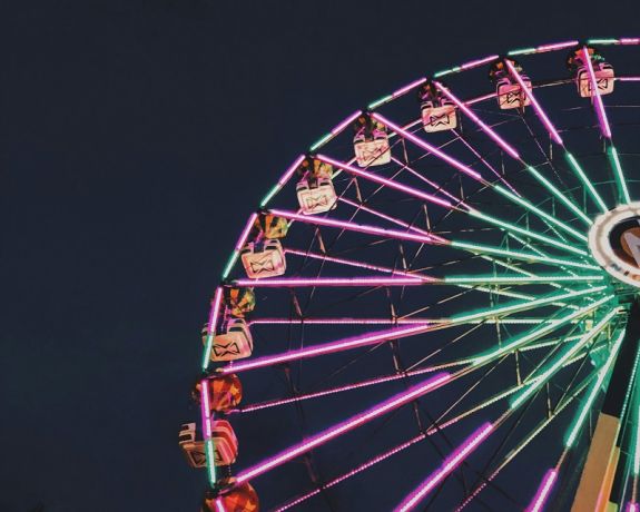 Pánik: leállt az óriáskerék egy hazai nagyváros parkjában