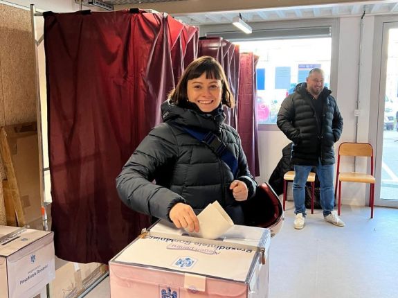 Államfőválasztás: többen szavaznak külföldön, mint az első fordulóban