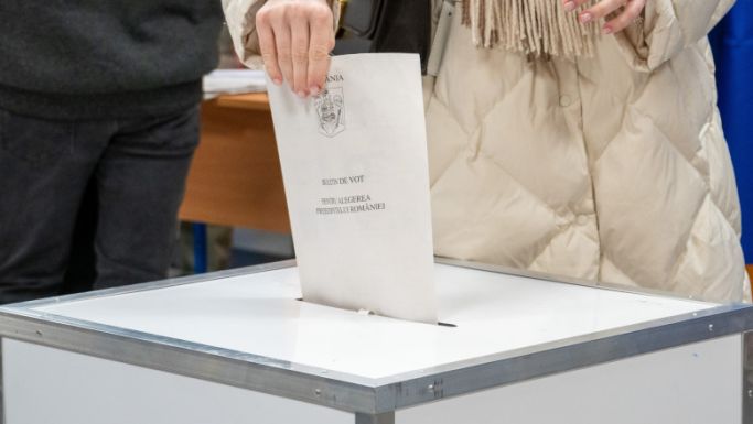 Voks a másik keretbe