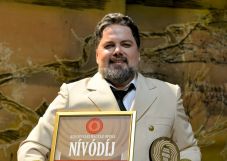 Rangos elismerés: nívódíjjal tüntette ki Pataki Adorjánt a Kolozsvári Magyar Opera