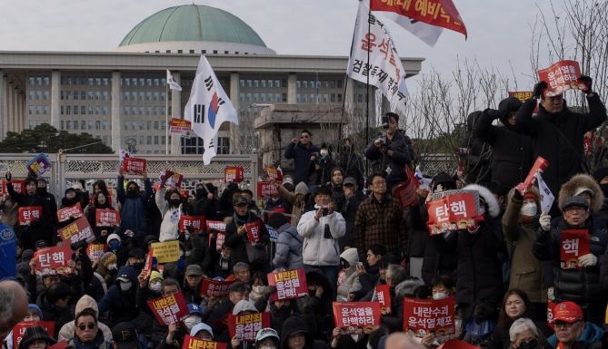 Őrizetbe vették a volt dél-koreai védelmi minisztert, a belügyminiszter benyújtotta lemondását