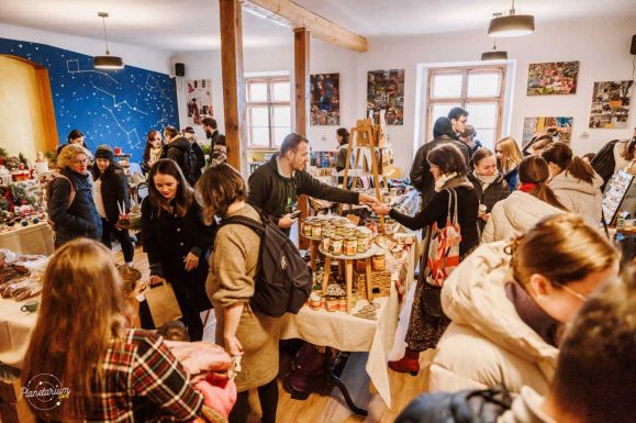 Karácsonyi vásár és gyermekfoglalkozások Kolozsváron