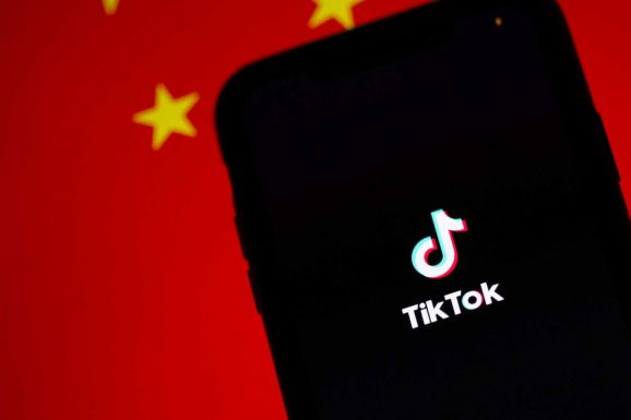 Recorder-kísérlet: könnyűszerrel elérte az egymillió megtekintést a TikTokon a fiktív jelölt