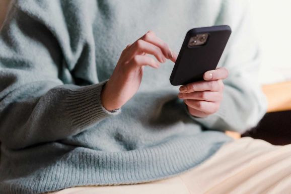 Jól fizető, online állásokkal kecsegtető csalókra figyelmeztet a kiberbiztonság