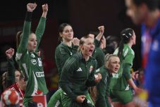 Női kézi Eb: Óriási küzdelemben verték meg a magyarok a világbajnok franciákat, övék a bronzérem