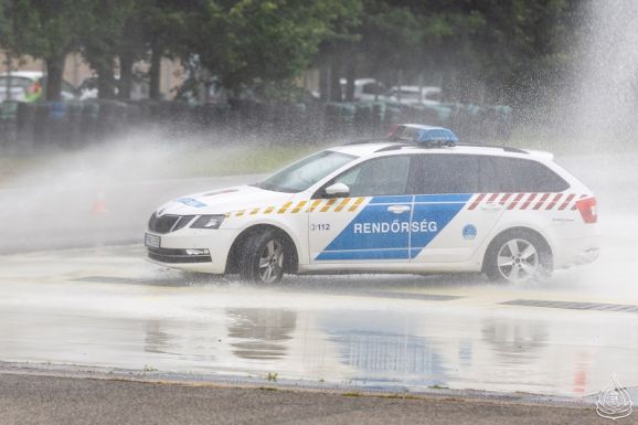 Romániából Magyarországra vitték a két ember halálát okozó közlekedési baleset gyanúsítottját