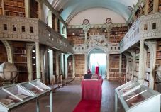 Aláírták a szerződést: megvan a pénz a Batthyáneum felújítására