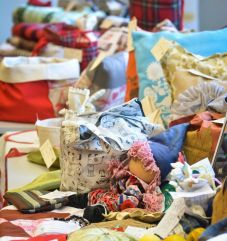 Januártól külön kell gyűjteni a használt ruhákat, de nem tudni, mi lesz a textilhulladék sorsa