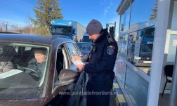 Hazaindultak a külföldön dolgozók: egy óra a várakozási idő a határnál