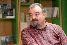 Mi fér bele egy könyvbe? Király Zoltánnal beszélgettünk