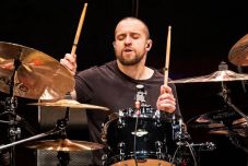 Kilépett a Sepultura dobosa