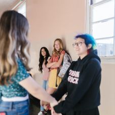 Összeverekedtek a diáklányok – korábban épp az iskolai erőszakmentességről volt szó