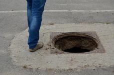 Csatornatetőket lovasítottak meg az ócskavasgyűjtők Székelyudvarhelyen