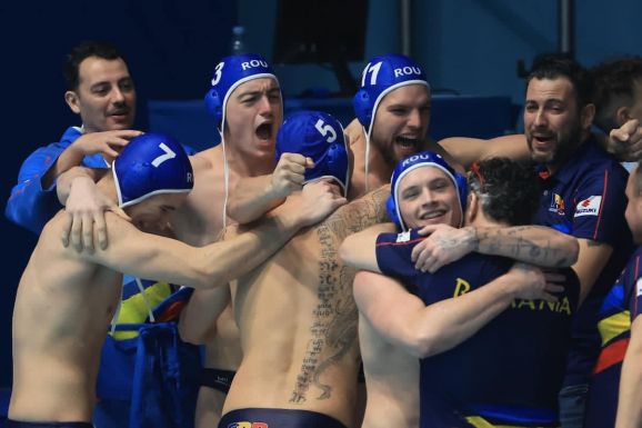 „Hozták a kötelezőt” Dohában – nagyarányú győzelmet ünnepeltek a vízilabdázók