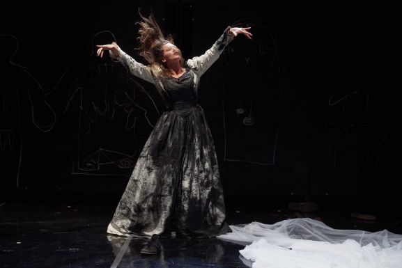 Újra a Kolozsvári Állami Magyar Színház műsorán a Pornó – Feleségem története