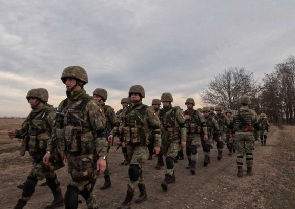 Felmérés: a többség nem támogatja a sorkatonai szolgálat visszaállítását