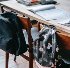 Drog az iskolatáskában