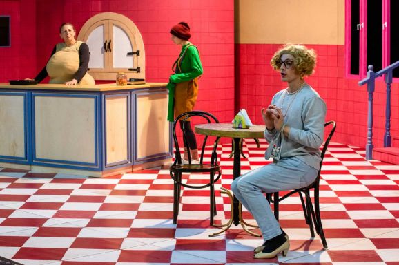 Magyar nyelvű ősbemutatóra készül a Tamási Áron Színház társulata